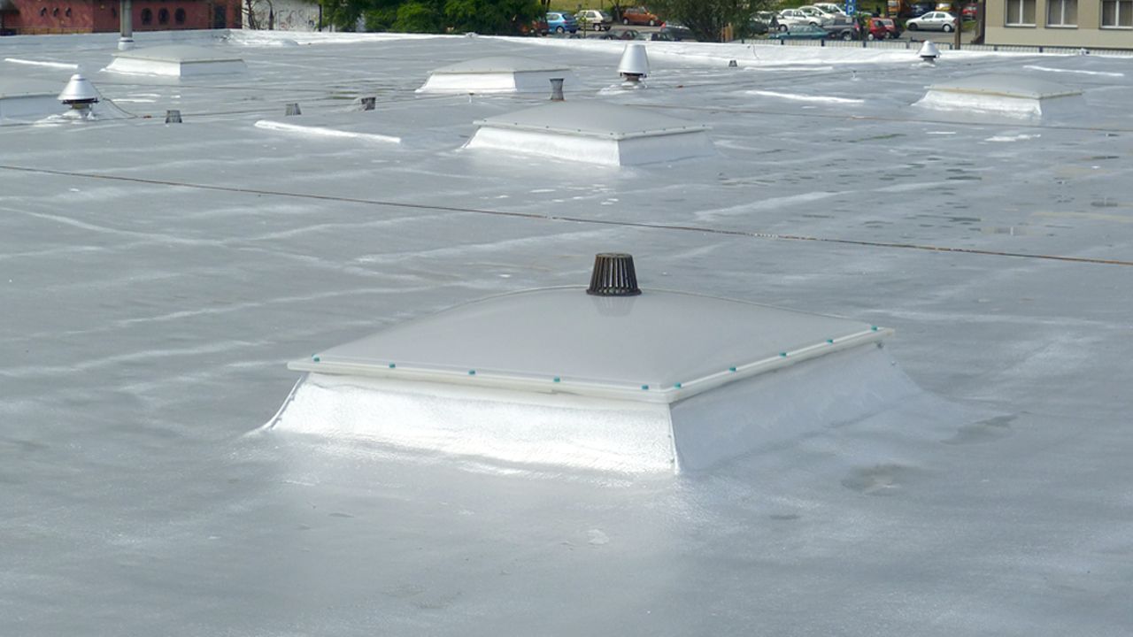 Thermal Insulation of a Flat Roof — Find Out What Material You Should Choose!